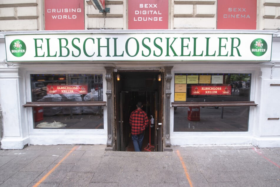 Der Elbschlosskeller am Hamburger Berg ist ganztägig geöffnet und berüchtigt und beliebt für sein Publikum. (Archivbild)