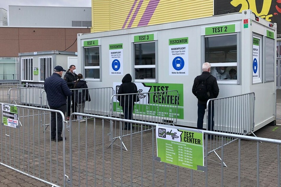 Zwei weitere Test-Center haben ab sofort in Dresden geöffnet.