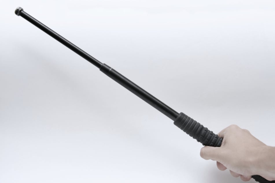 Mit einem Schlagstock wurde ein 23-Jähriger am Samstagabend in Jena angegriffen. (Symbolfoto)