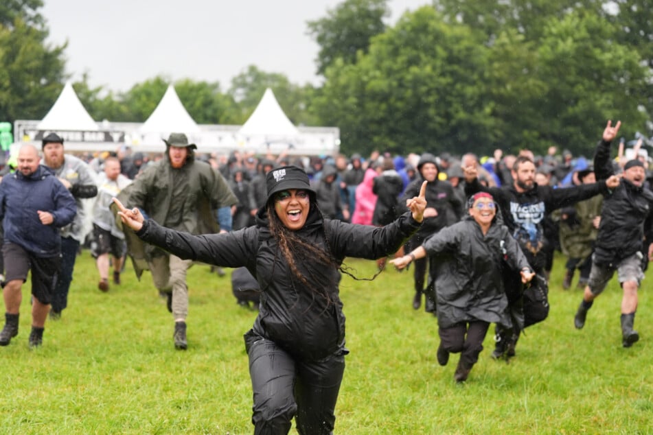 Tausende Metalheads freuten sich am Mittwoch über den Beginn des Wacken Open Air.