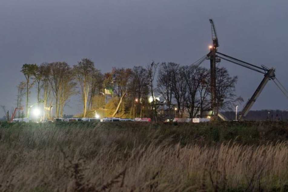 Eskalation am Tagebau Hambach: 15 Waldbesetzer nach Räumung in Gewahrsam