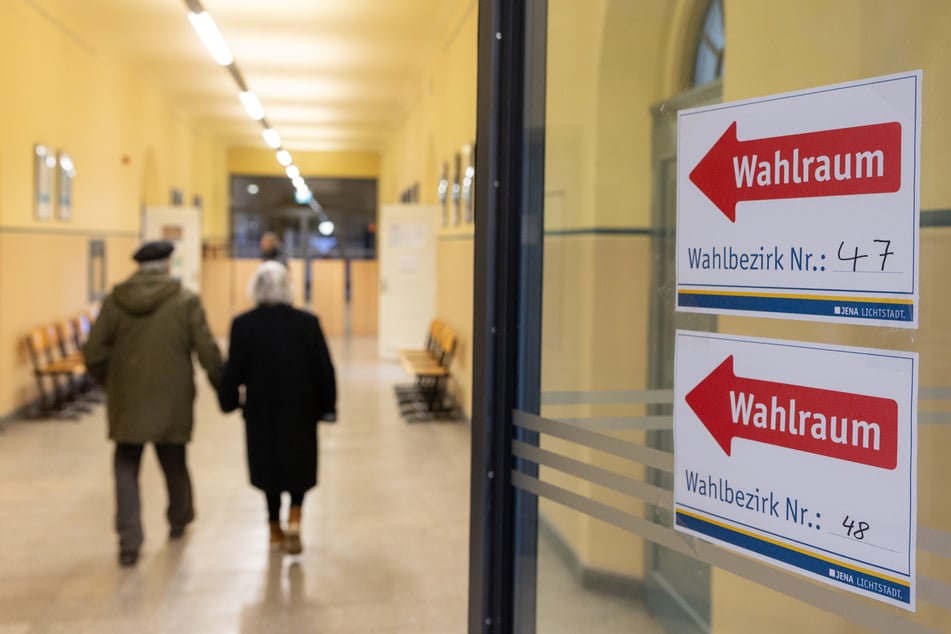 Auch in Thüringen haben die Wahllokale bis 18 Uhr geöffnet.