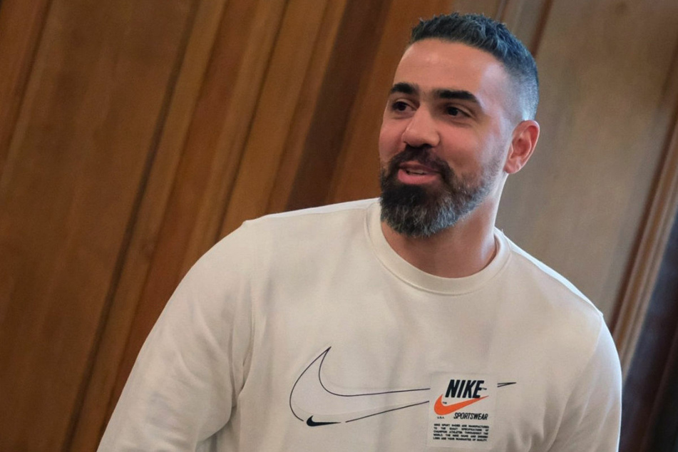 Nach seiner Vergangenheit als "böser Gangsta-Rapper" will Bushido (43) seinen Kindern nun klarmachen, "dass die Polizei etwas Gutes, etwas Wichtiges ist."