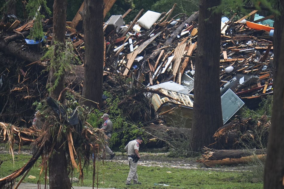 Nach der überraschenden Sturmflut in Texas werden immer noch mehrere Menschen vermisst.