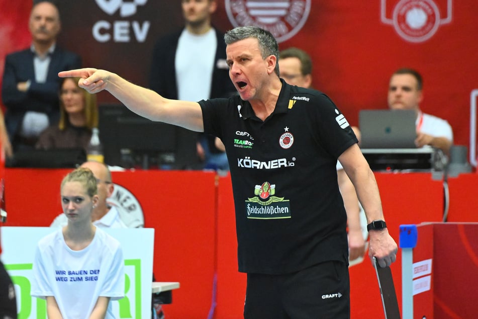 Am 24. Januar hatte Stautz Waibl in Dresden mit einer zwar regelkonformen, aber unfairen Aktion auf die Palme gebracht.