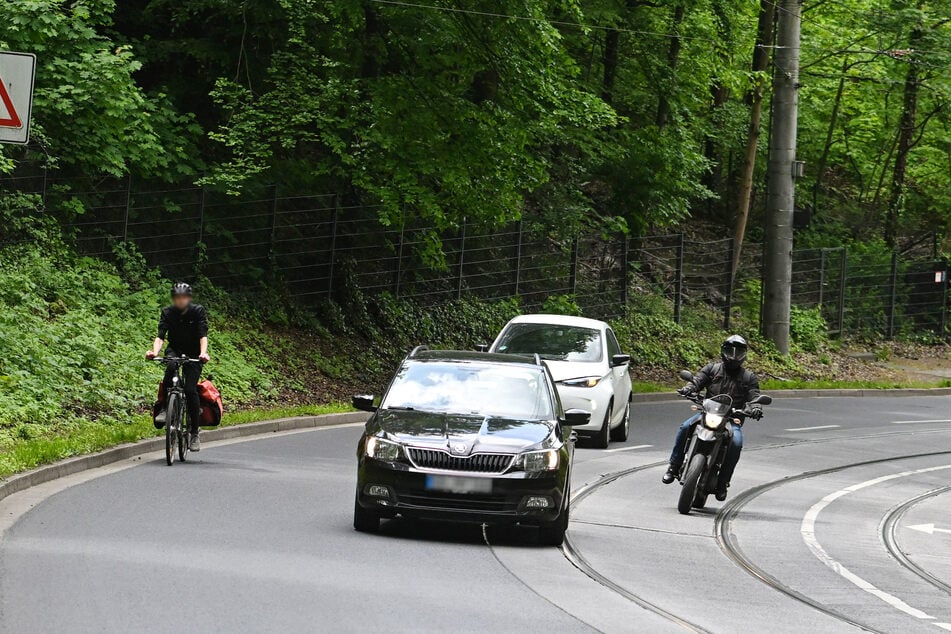 Am Hirschberg an der Bautzner Landstraße soll es bergauf bald einen Radweg geben.