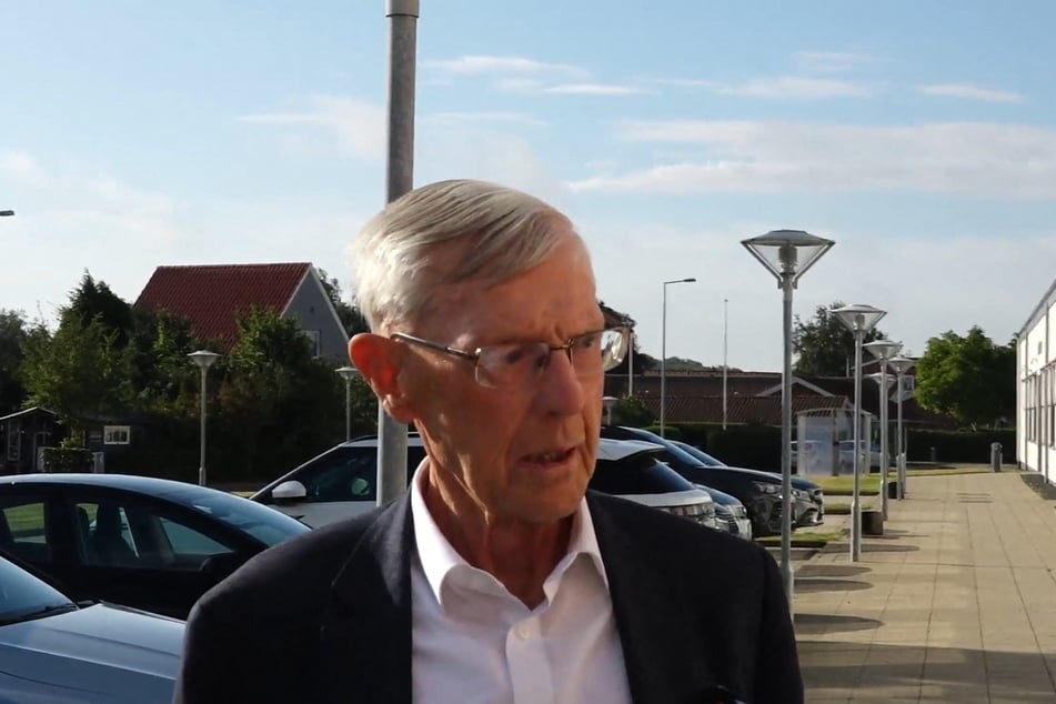 Vor einem dänischen Gericht streiten der Gründer der Steakhaus-Kette "Block House", und sein früherer Schwiegersohn nach eigenen Angaben um Eugen Blocks Umgangsrecht mit seinen beiden jüngsten Enkelkindern.