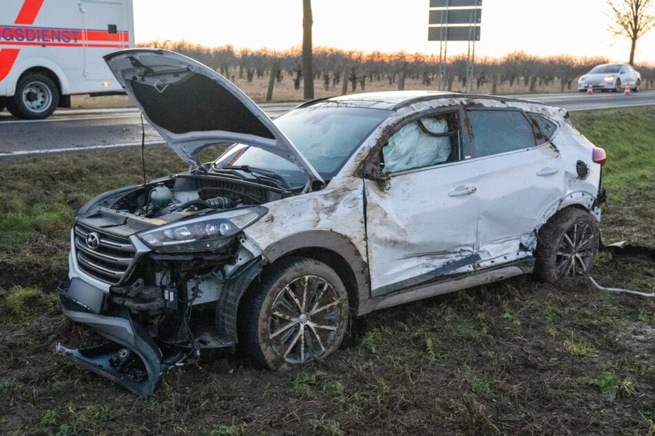 Sowohl der Opel als auch der Hyundai wurden schwer beschädigt.
