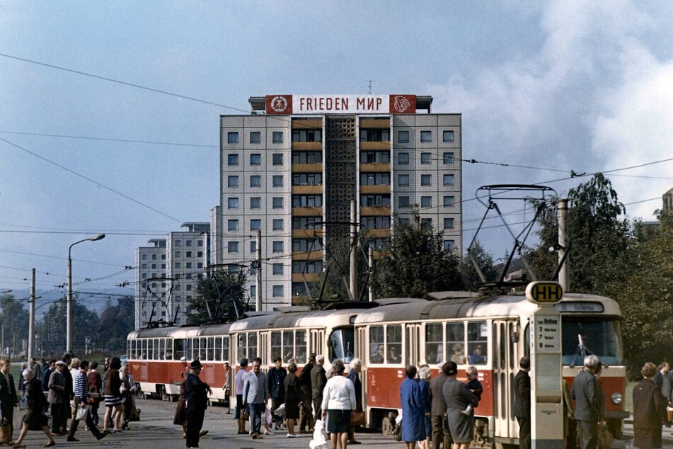 Im Jahr 1970 sah nicht nur die Tatra-Bahn anders aus, sondern auch der Postplatz.