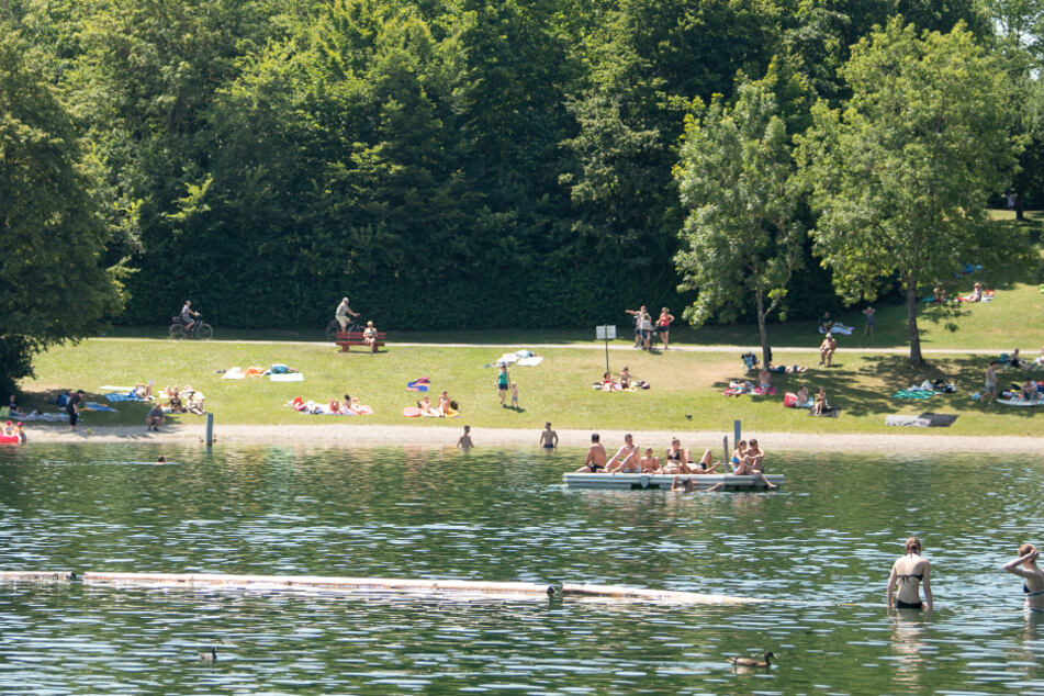 Am Breitenauer See tummelten sich am vergangenen Wochenende nach Polizeiangaben etwa 10.000 Menschen.