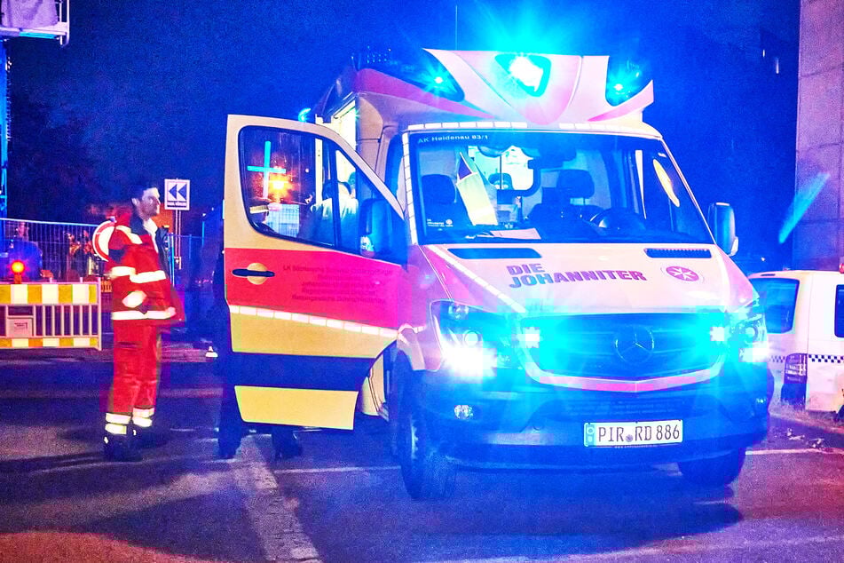 Der Rettungsdienst behandelte mindestens vier Personen ambulant.