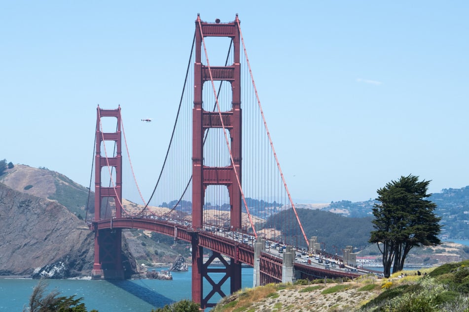 Trotz des Rückschlages könnten Robotaxis schon bald ohne Fahrer über die Golden Gate Bridge fahren.