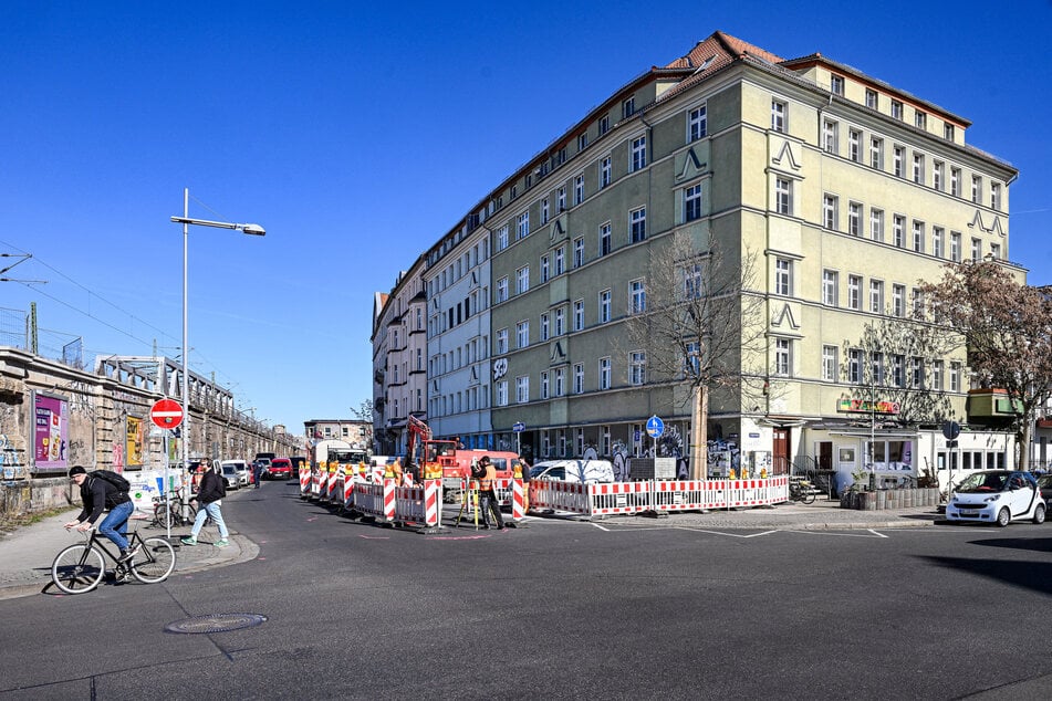 Wenn die Baustelle fertig ist, wird auch der Straßenzug anders sein: Hauptrichtung ist dann Dammweg/Dr.-Friedrich-Wolf-Straße.