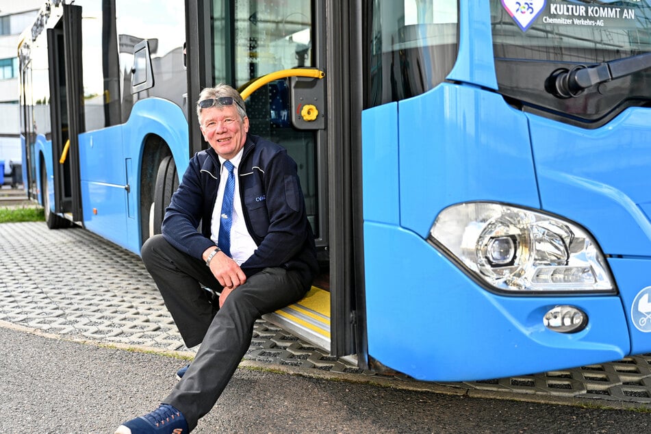 Steffen Scholz wurde neben vier anderen Teilnehmern zum "Lieblingsbusfahrer 2025" gekürt.