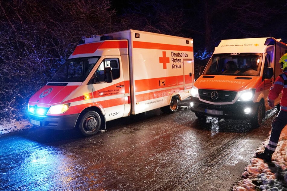 Tödlicher Unfall in Eberswalde: Auto durchbricht Zaun und stürzt Böschung hinab