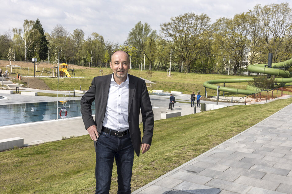 Matthias Waurick (60), Geschäftsführer der Dresdner Bäder GmbH, konnte in diesem Jahr nicht so hohe Besucher-Zahlen wie 2022 verkünden.