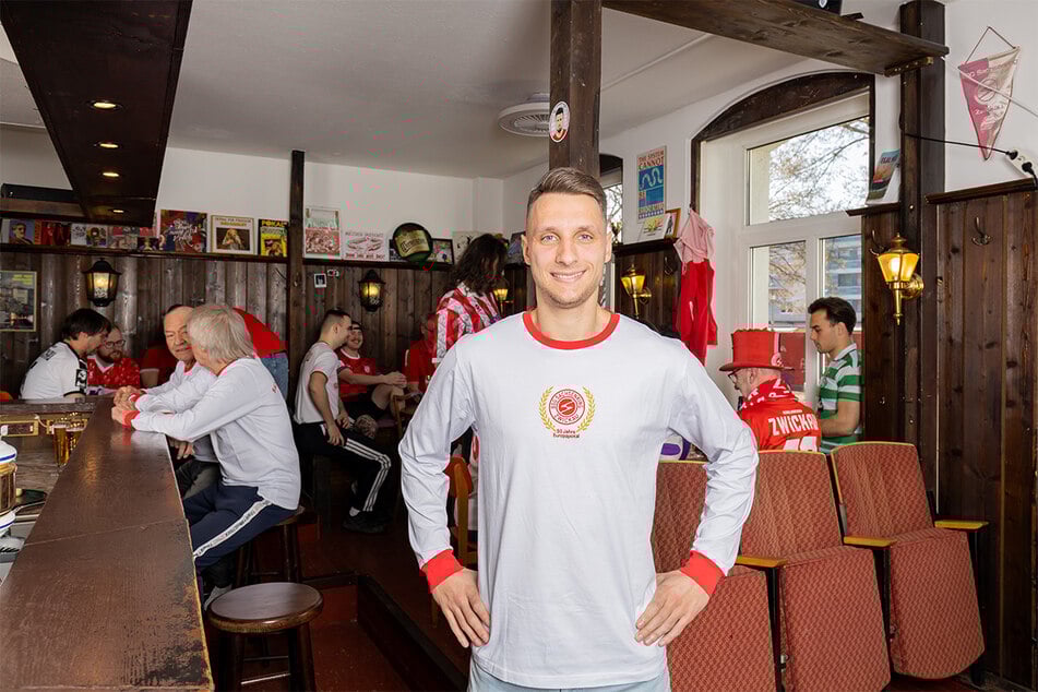 Stark limitiert! Sichert Euch dieses FSV-Trikot im Vintage-Look