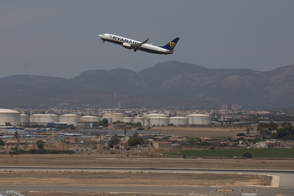 Fluggäste müssen ab dem 12. November auf die "myRyanair"-App umsteigen. (Archivfoto)