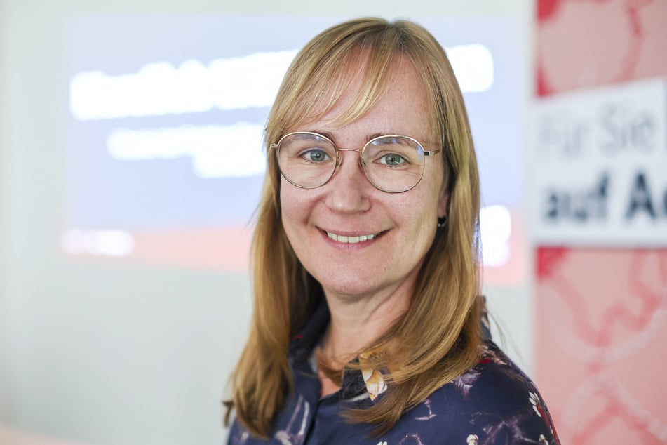 Eva von Angern (49, Die Linke) wird als Alterspräsidentin die erste Sitzung des neu gewählten Landtags in Sachsen-Anhalt eröffnen.