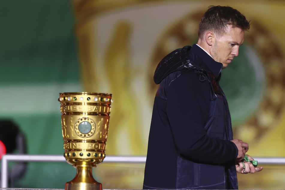 Dieses Bild sagt wohl mehr als 1000 Worte: RB Leipzigs Coach Julian Nagelsmann (33) wird ohne Trophäe zum FC Bayern München wechseln.