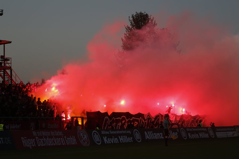Der BFC-Block im Sportforum Hohenschönhausen.