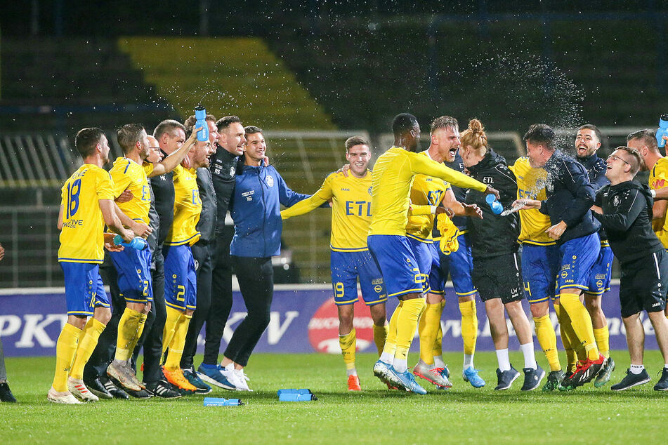Der 1. FC Lokomotive Leipzig wird wahrscheinlich am Grünen Tisch zum Meister der Regionalliga Nordost gekürt. (Archivbild)