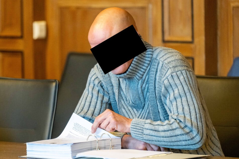 Vitalij S. (37) wies beim Prozessauftakt alle Anklagepunkte von sich.