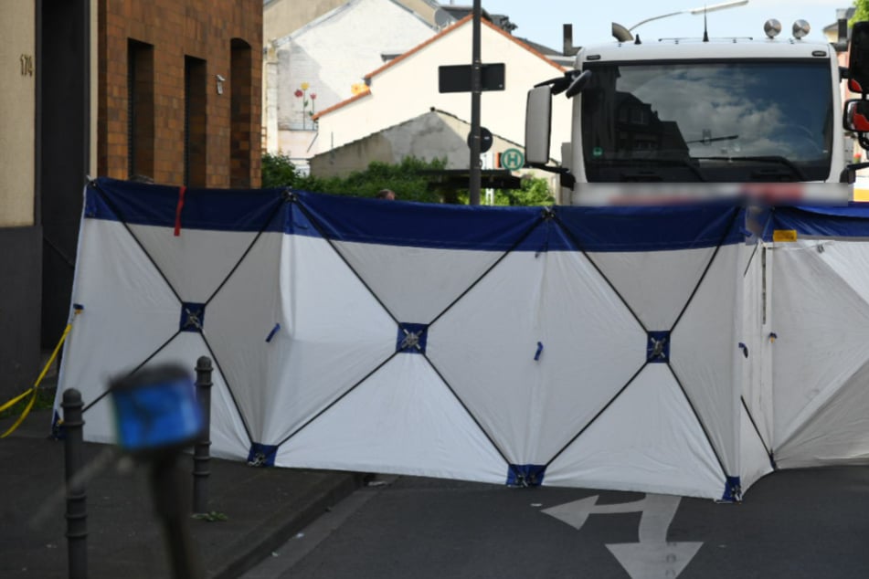Horror-Unfall in Köln: Fußgänger von Lkw erfasst und getötet