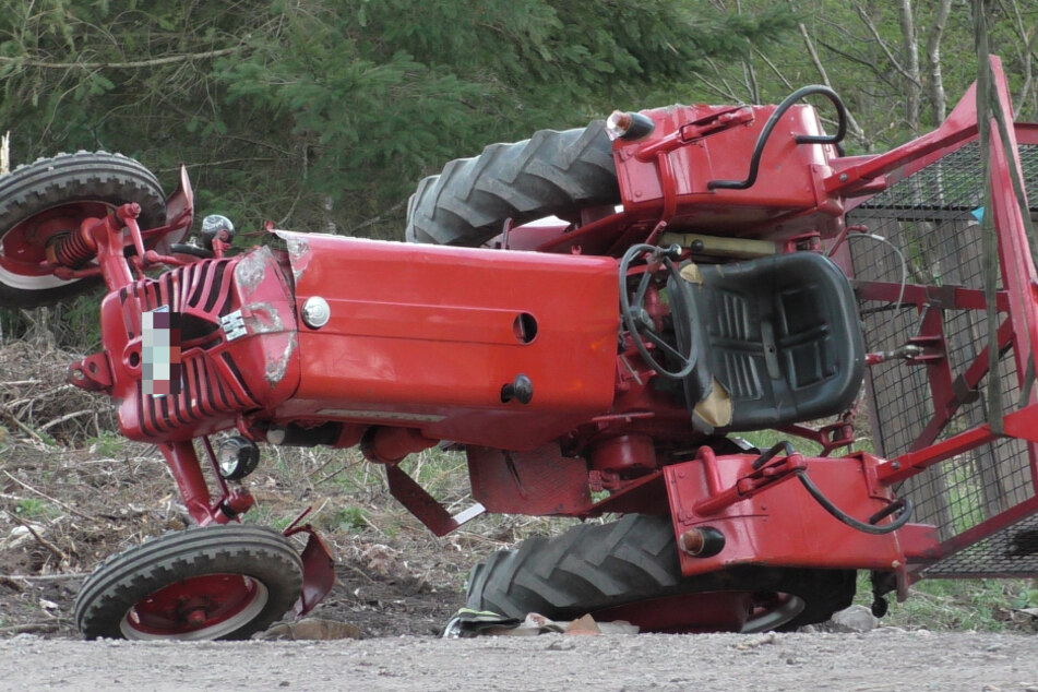 Masturbation Neben Einem Traktor Masturbation Neben Einem Traktor