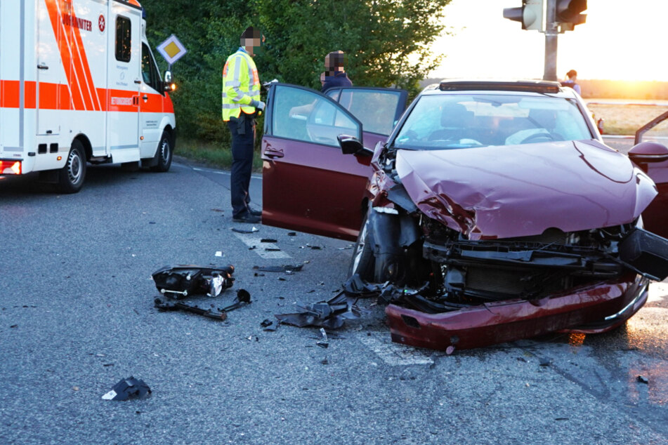 Das Foto zeigt eines der beiden am Unfall beteiligten Autos.