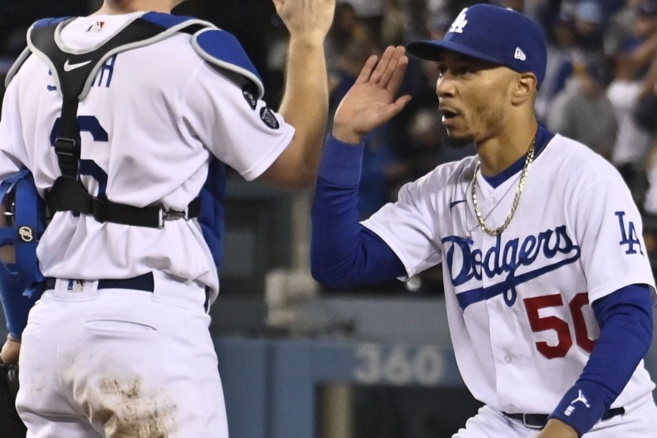MLB: The Dodgers stay alive at home against the Giants to force a fifth game in the NLDS