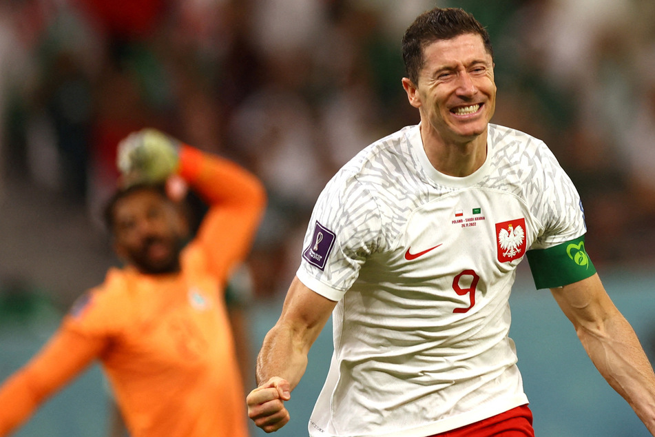 World Cup 2022: Saudis lose to Poland as Lewandowski nets first goal