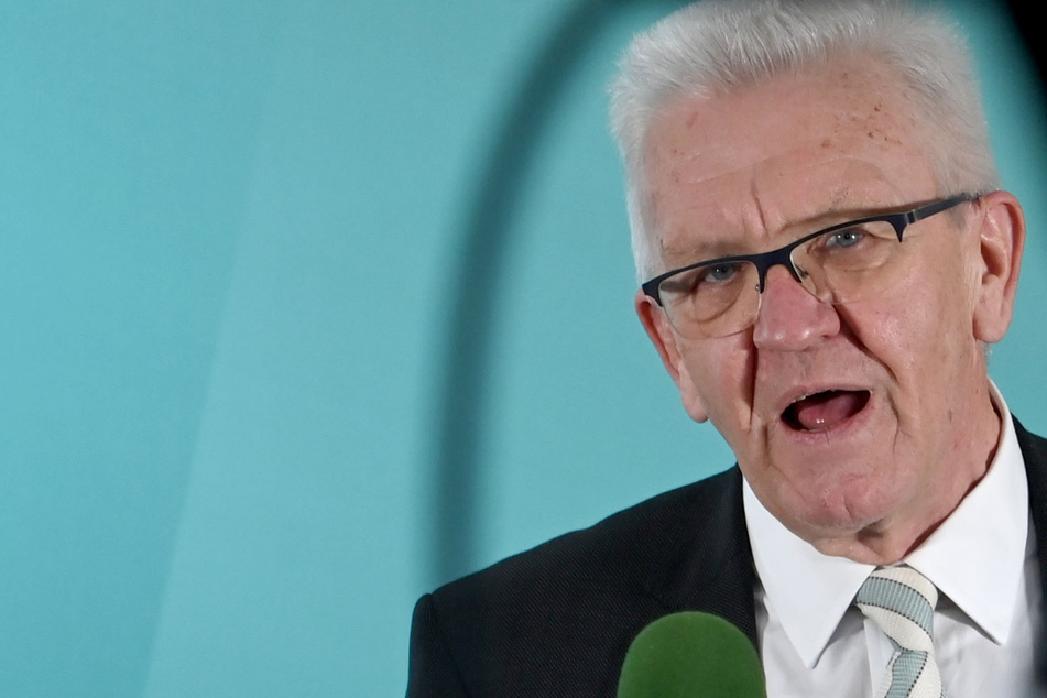 Kretschmann entschuldigte sich bei der Bevölkerung "für dieses Hin und Her".