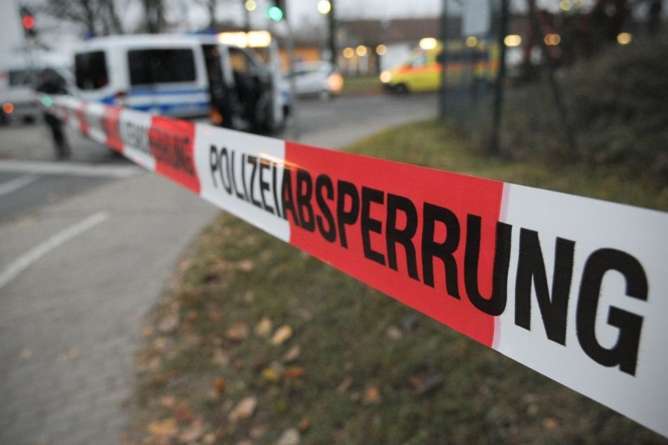Rund um den Fundort wird ein Sperrkreis eingerichtet. (Symbolbild)