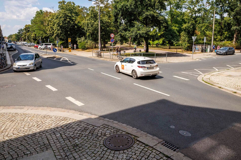 Die Kreuzung Bischofsweg/Kamenzer Straße am Alaunpark soll kommenden Sonntag autofrei bleiben.