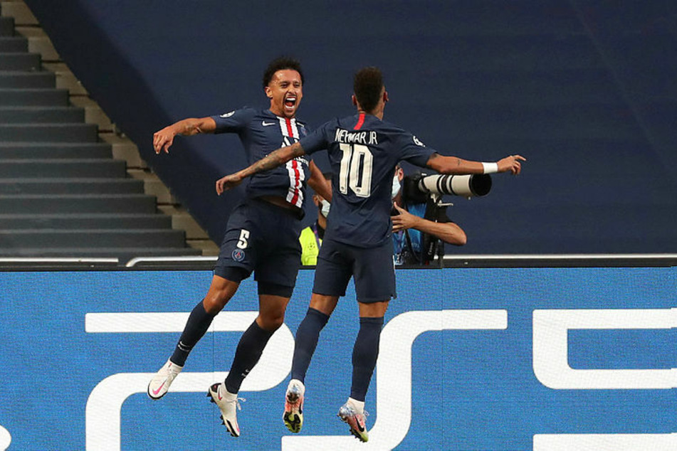 1:0-Torschütze Marquinhos (l.) und Vorlagengeber Neymar im Freudentaumel.