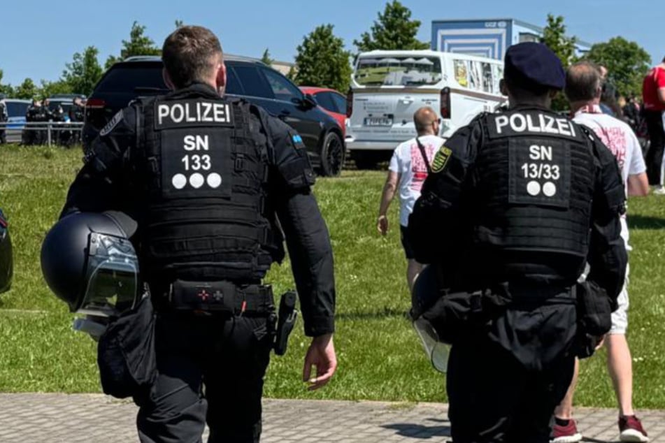 Im Mai waren 570 Polizisten im Einsatz - ähnlich viele werden voraussichtlich auch am Samstagnachmittag vor Ort sein. (Archivbild)