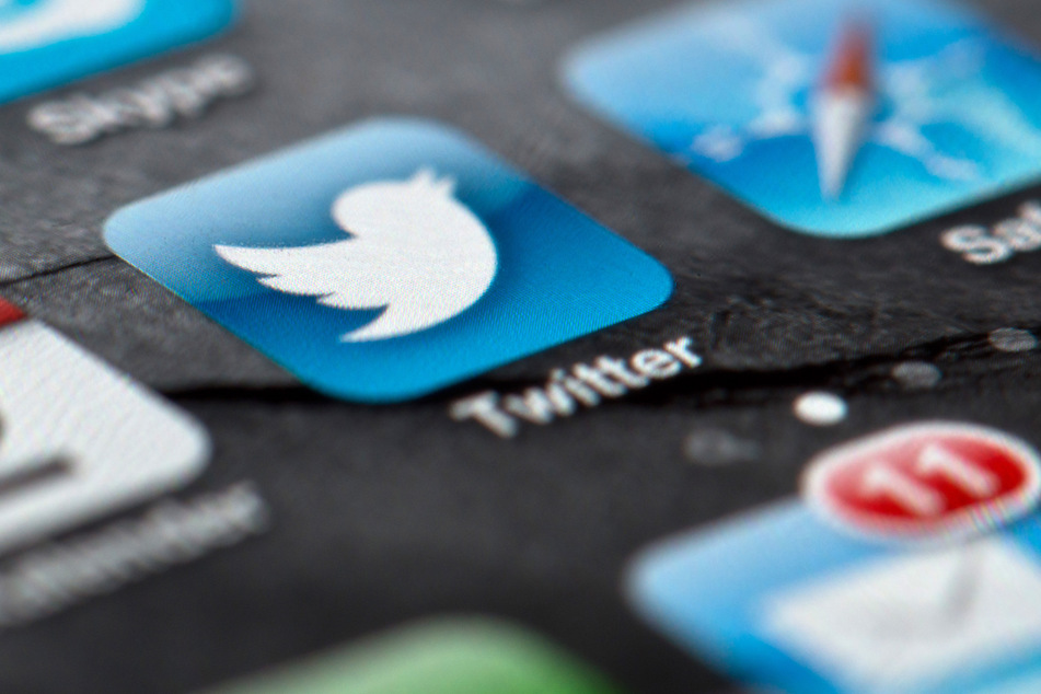 Twitter gives your employees the freedom to work in the office or from home in the future.