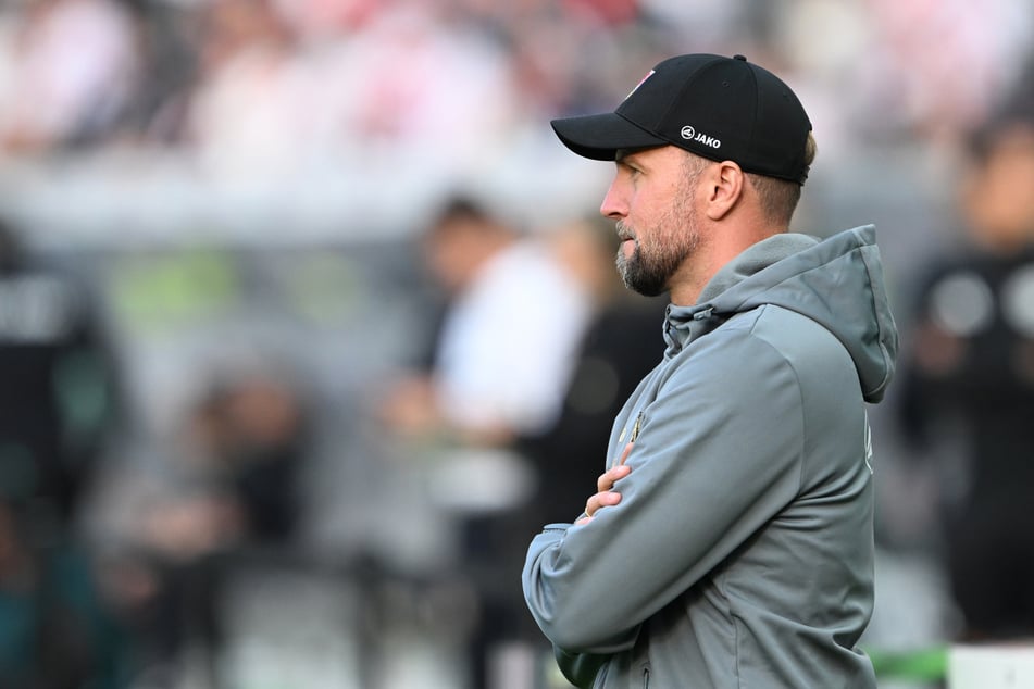 Weiß um Bielefelds Stärken: Stuttgarts Chefcoach Sebastian Hoeneß (43).