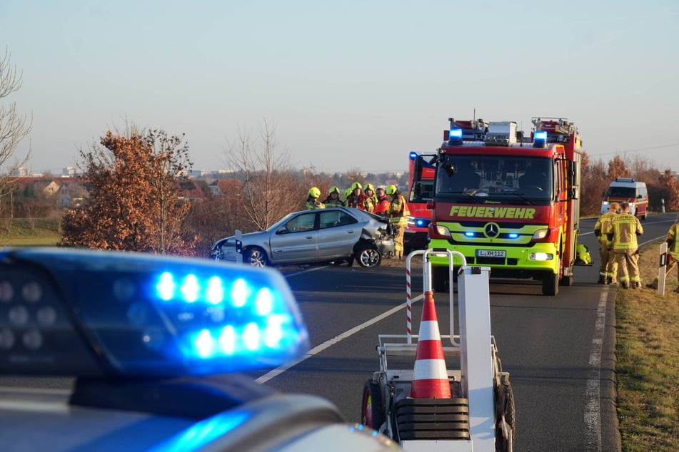 Zwei Personen verletzten sich leicht.