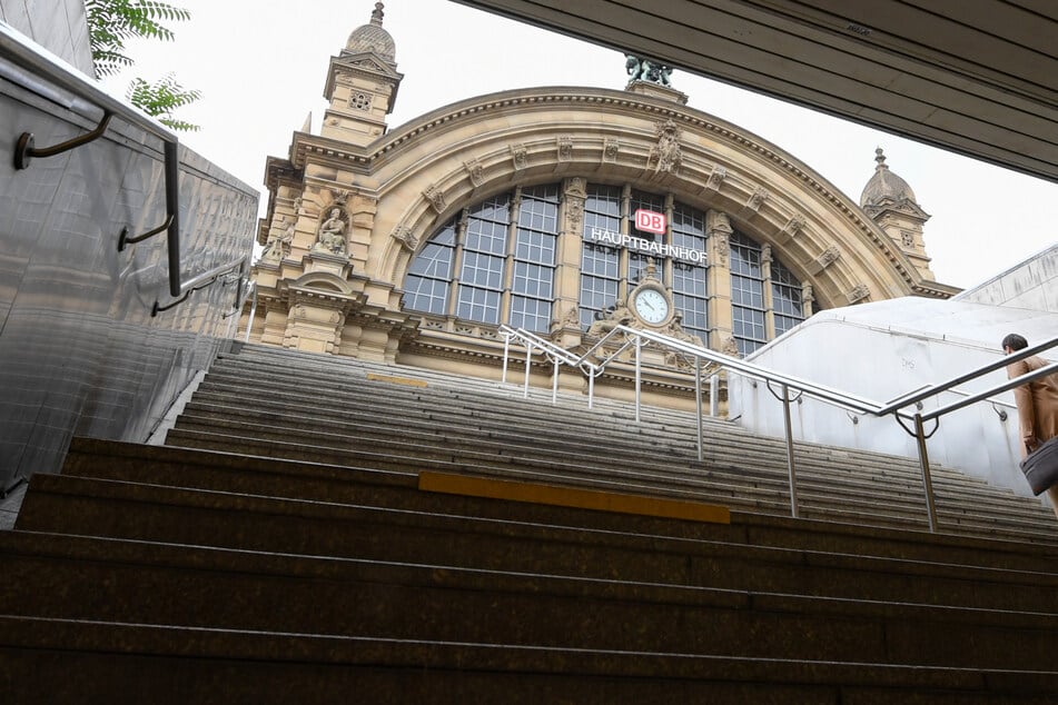 Der Hauptbahnhof in Frankfurt soll für 1,2 Milliarden Euro modernisiert werden.