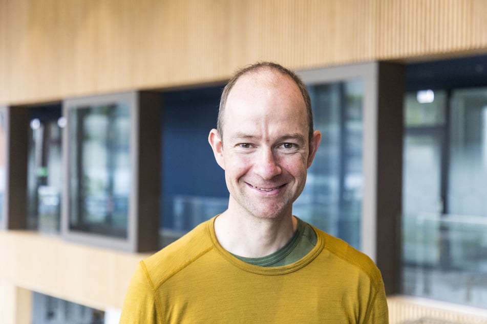 Freut sich über unverhoffte "Schützenhilfe": Nils Larsen (40) vom Allgemeinen Deutschen Fahrrad-Club (ADFC) in Dresden.