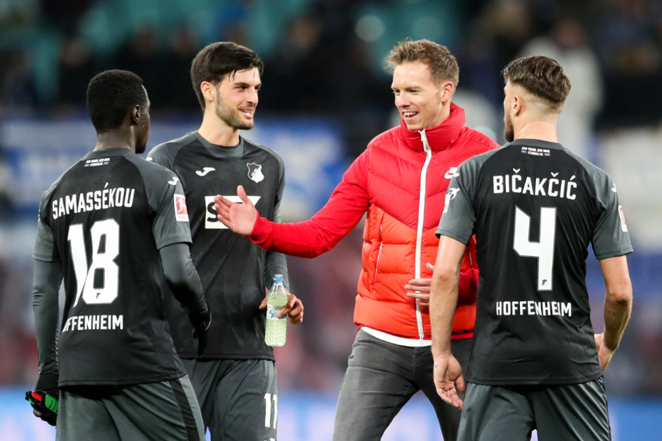 Julian Nagelsmann und Florian Grillitsch (2. v.l.) trafen erstmals im Dezember 2019 in der Red-Bull-Arena wieder aufeinander.