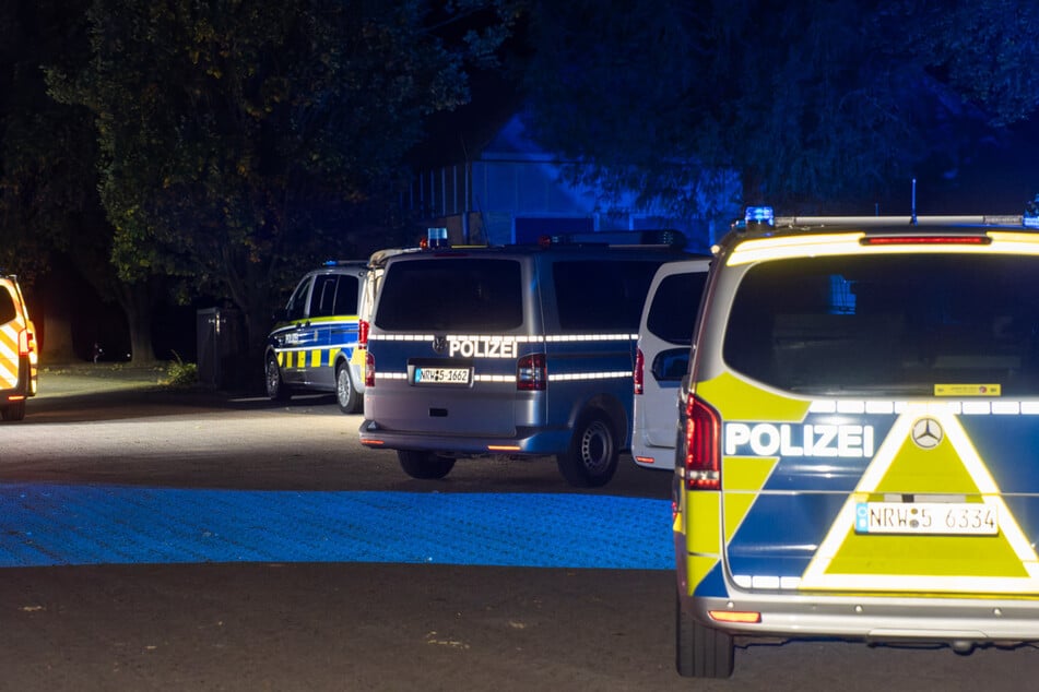 Die Polizei war mit zahlreichen Kräften vor Ort und hat die Ermittlungen aufgenommen.