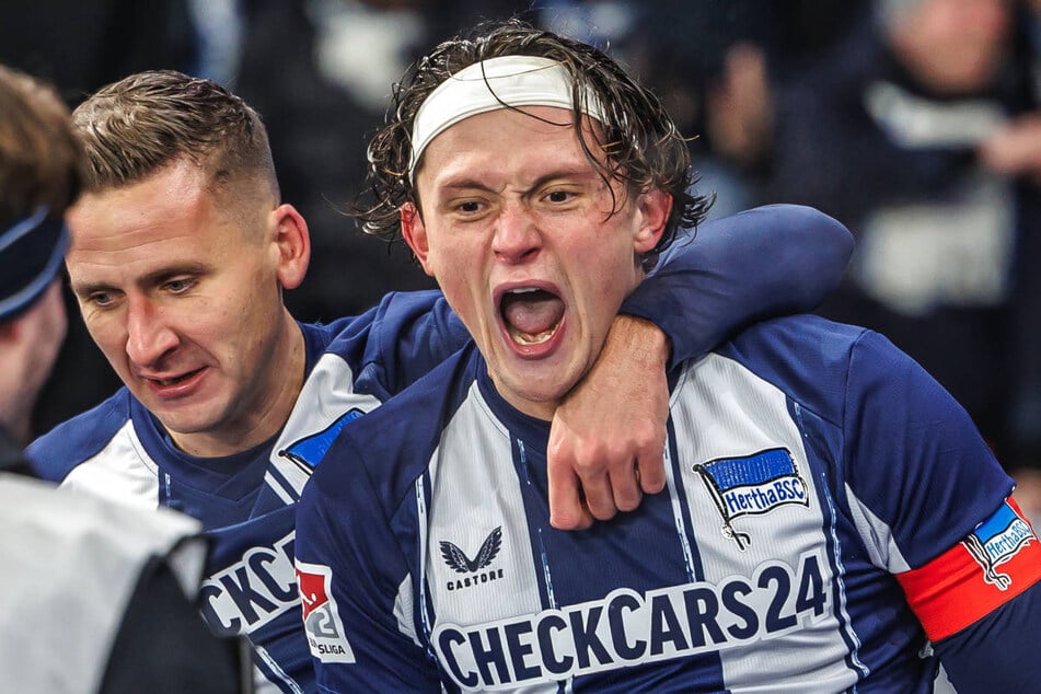 Gegen seinen Ex-Klub Kiel wird Fabian Reese (27, r.) wohl nicht so frenetisch jubeln, ein Sieg wäre aber das perfekte Geburtstagsgeschenk für den Hertha-Kapitän.