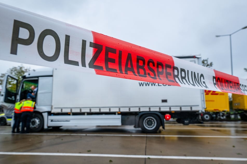 Auf der Tank- und Rastanlage "Auerswalder Blick" kontrollierte die Polizei in dieser Woche zahlreiche Laster und Transporter.