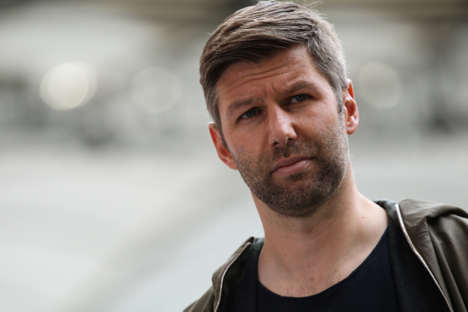 Er hatte damals als VfB-Sportvorstand Coach Weinzierl entlassen: Thomas Hitzlsperger (38).