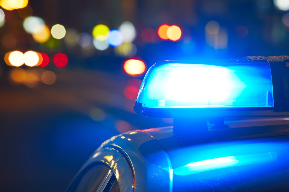 Er war gerade auf dem Weg zur Arbeit: 23-Jähriger wird von Männergruppe angegriffen und verprügelt