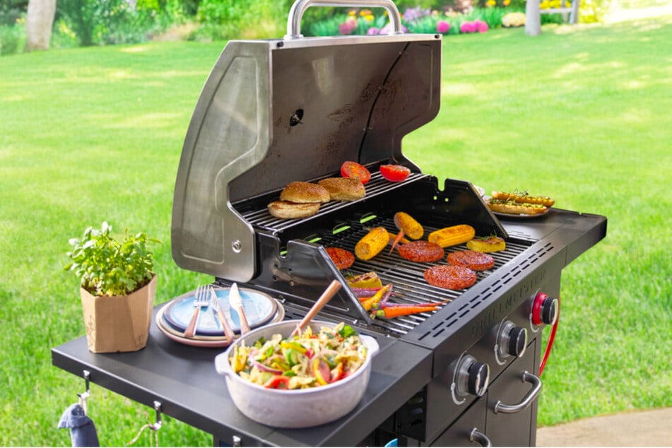 Bei Lidl findet Ihr ab Montag (30.3.) diesen Gasgrill im Angebot