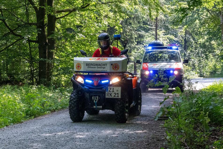 Auf Quads unterstützen Kräfte der Bergwacht die Freiwilligen Feuerwehren.